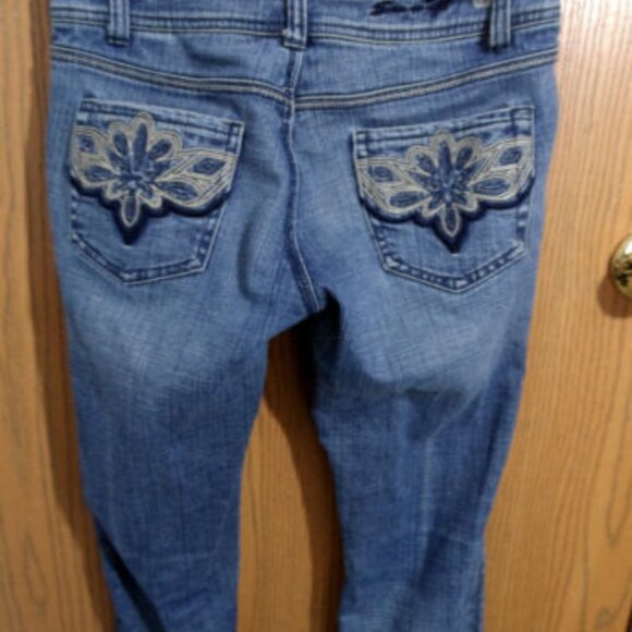 SEVEN 7 Jeans 26x32 Bootcut leg Medium wash Embroidered pocket Designer denim - Picture 7 of 9